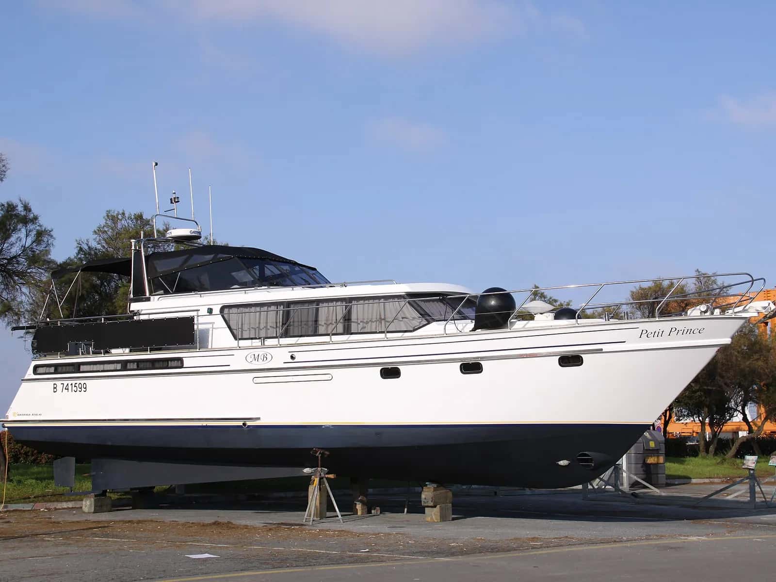 Hausboot mit Liegeplatz 11,5 m, Bj. 1996 – Mosel, Saar & Lahn
